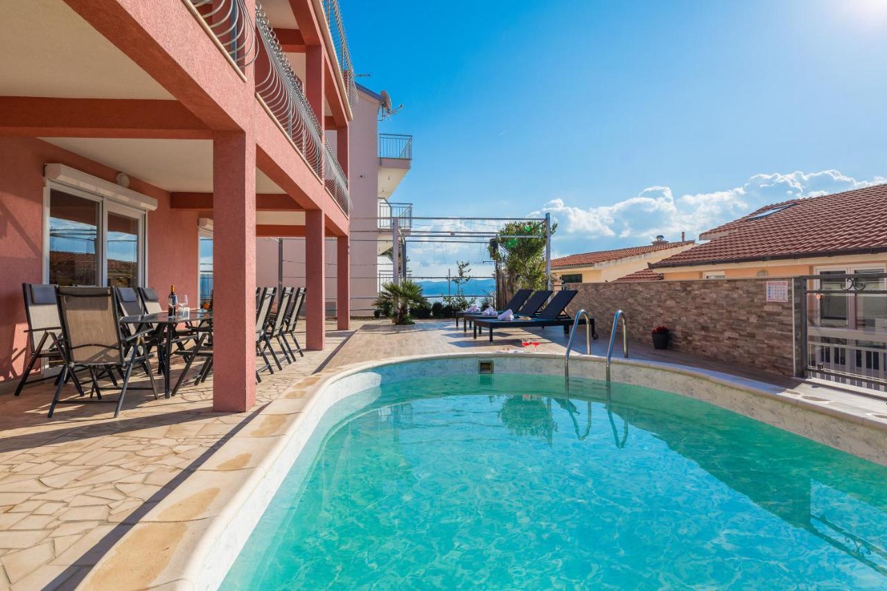 Solaris Holiday Home - Private Pool Stanici Esterno foto